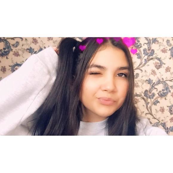 Meet your Posher, Heidi - Picture 1 of 1